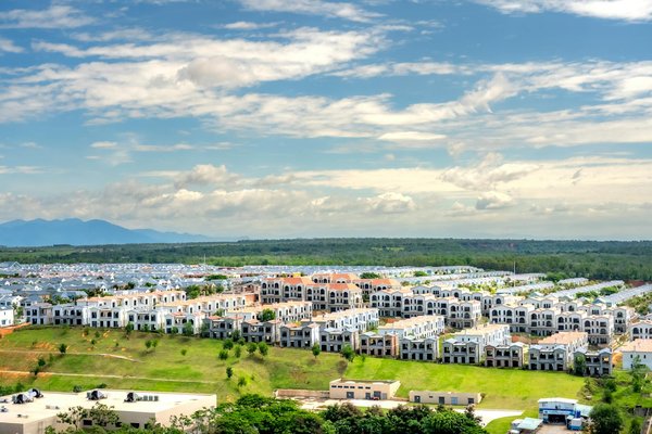 Guide d'achat 2025 : choisir un porte-manteau en bois